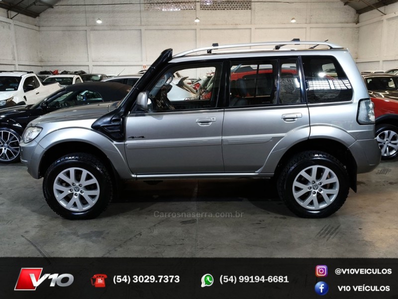 PAJERO TR4 2.0 4X4 16V 140CV FLEX 4P AUTOMÁTICO - 2013 - CAXIAS DO SUL