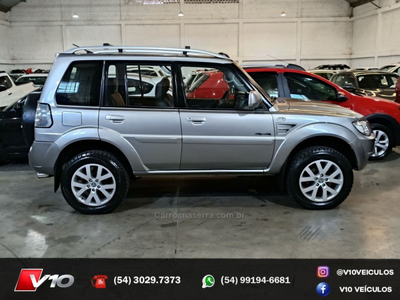 PAJERO TR4 2.0 4X4 16V 140CV FLEX 4P AUTOMÁTICO - 2013 - CAXIAS DO SUL