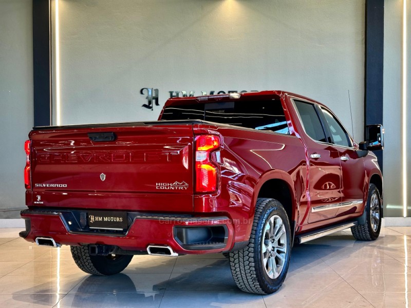SILVERADO 5.3 1500 HIGH 4X4 COUNTRY GASOLINA 4X4 AUTOMÁTICO - 2024 - CAXIAS DO SUL