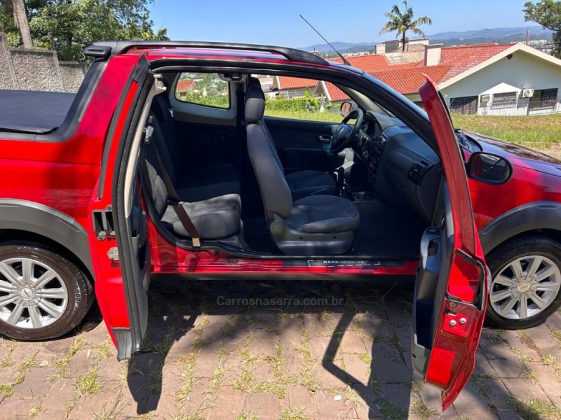 STRADA 1.4 MPI WORKING CD 8V FLEX 3P MANUAL - 2016 - VENâNCIO AIRES