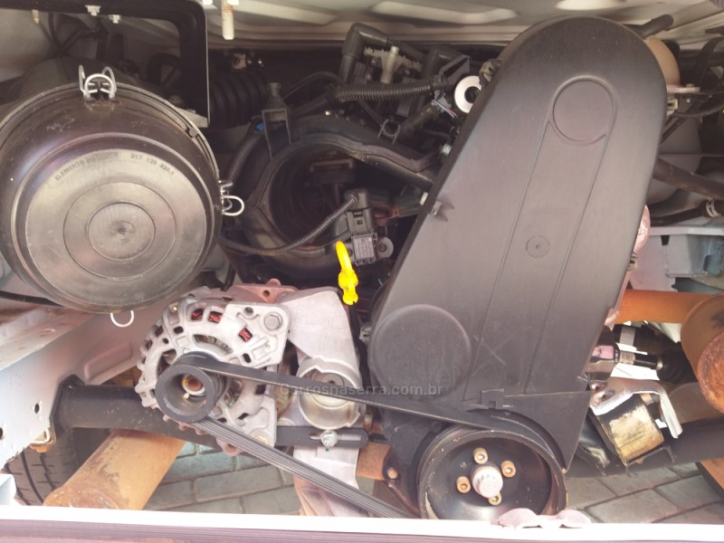 KOMBI 1.4 MI STD LOTAÇÃO 8V FLEX 3P MANUAL - 2014 - CAXIAS DO SUL