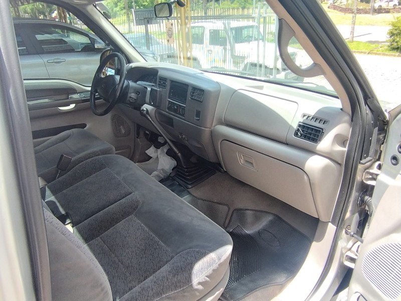 F-250 4.2 XLT 4X2 CS TURBO DIESEL 2P MANUAL - 2001 - VERANóPOLIS
