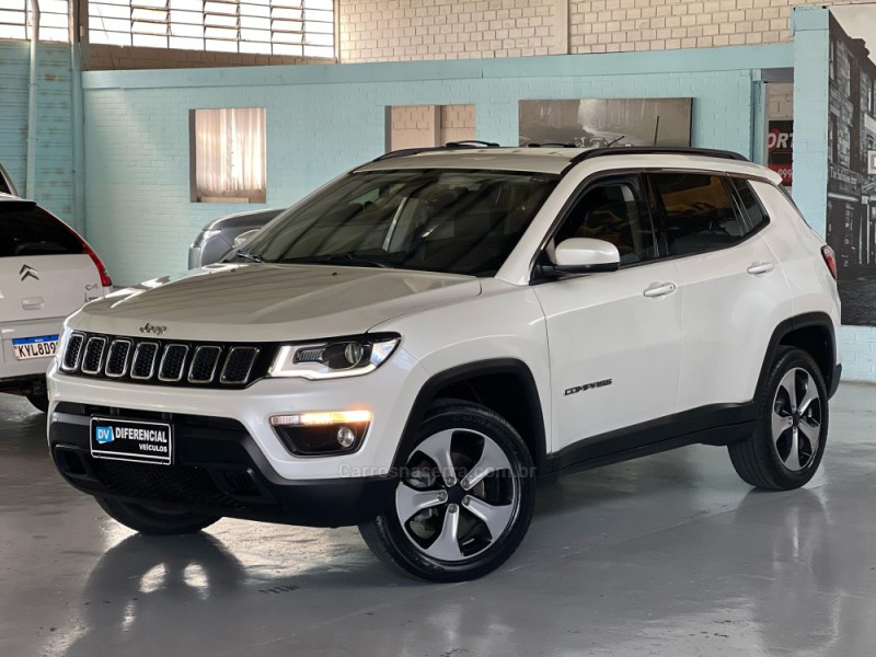 JEEP - COMPASS - 2017/2018 - Branca - R$ 109.900,00