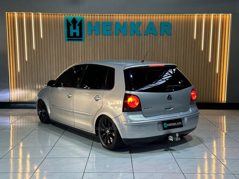 POLO 1.6 MI SPORTLINE 8V FLEX 4P MANUAL - 2009 - CAMPO BOM