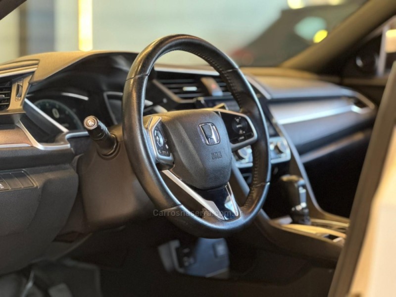 CIVIC 1.5 16V TOURING TURBO GASOLINA 4P AUTOMÁTICO - 2017 - CAXIAS DO SUL