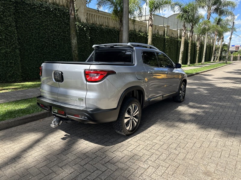 TORO 2.0 16V TURBO DIESEL VOLCANO AT9 4X4 AUTOMÁTICO - 2022 - CAXIAS DO SUL