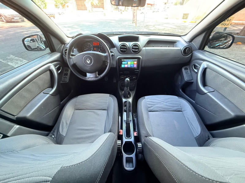 DUSTER 1.6 DYNAMIQUE 4X2 16V FLEX 4P MANUAL - 2015 - TRêS COROAS