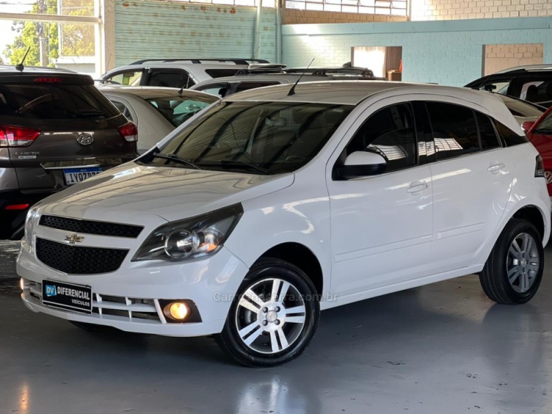 CHEVROLET - AGILE - 2013/2013 - Branca - R$ 39.900,00