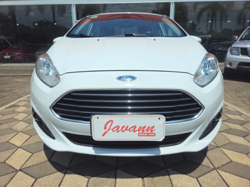 FIESTA 1.6 TITANIUM PLUS SEDAN 16V FLEX 4P AUTOMÁTICO - 2015 - BOM PRINCíPIO