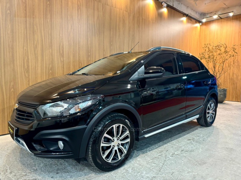 ONIX 1.4 MPFI ACTIV 8V FLEX 4P AUTOMÁTICO