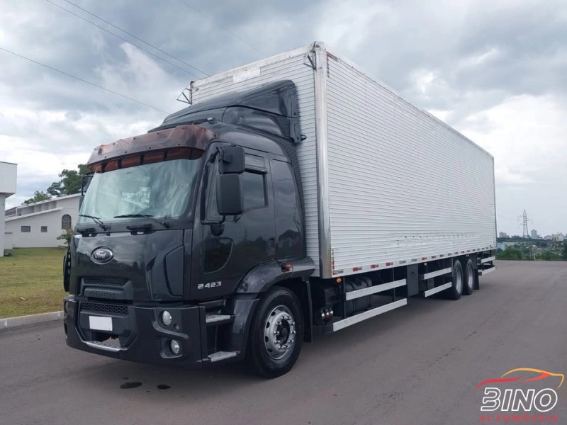 cargo 2423 e 6x2 turbo 2013 farroupilha