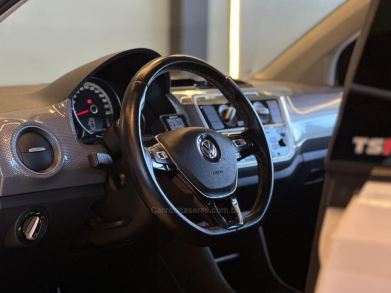 UP 1.0 TSI CROSS 12V FLEX 4P MANUAL - 2018 - CAXIAS DO SUL