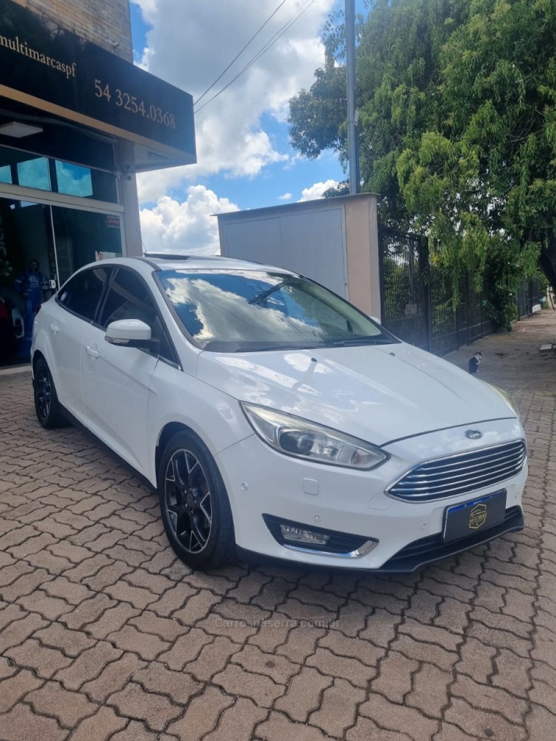 FOCUS 2.0 TITANIUM PLUS SEDAN 16V FLEX 4P AUTOMÁTICO - 2016 - PASSO FUNDO