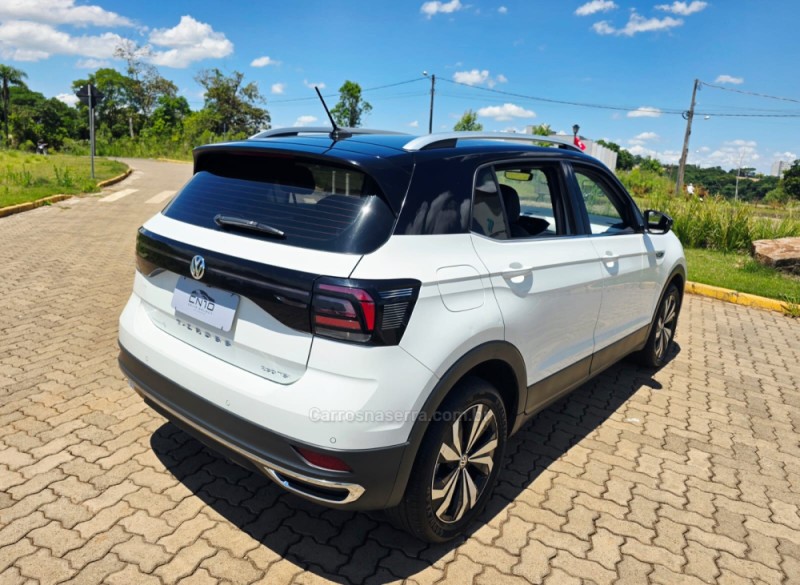 T-CROSS 1.4 HIGHLINE TSI 16V FLEX 4P AUTOMÁTICO - 2021 - LAJEADO