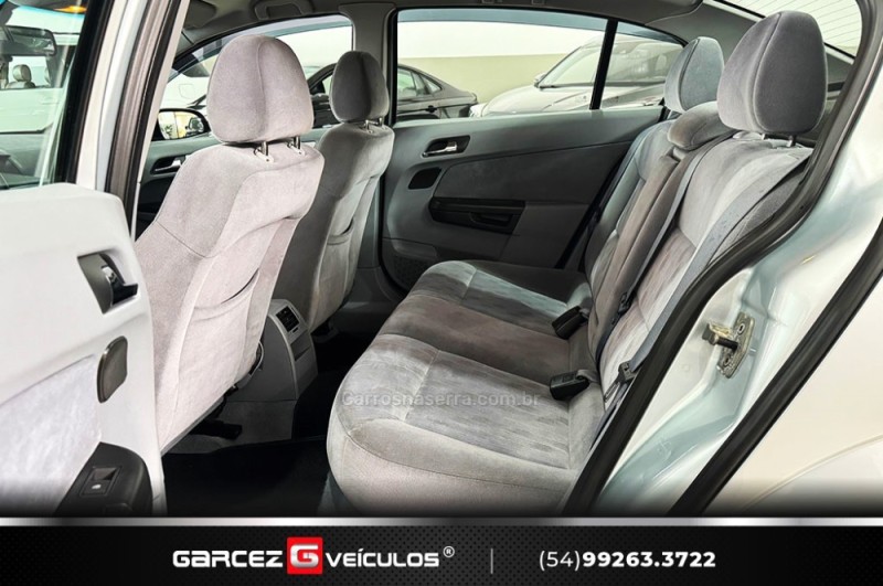 VECTRA 2.0 MPFI ELEGANCE 8V 140CV FLEX 4P MANUAL - 2009 - BENTO GONçALVES