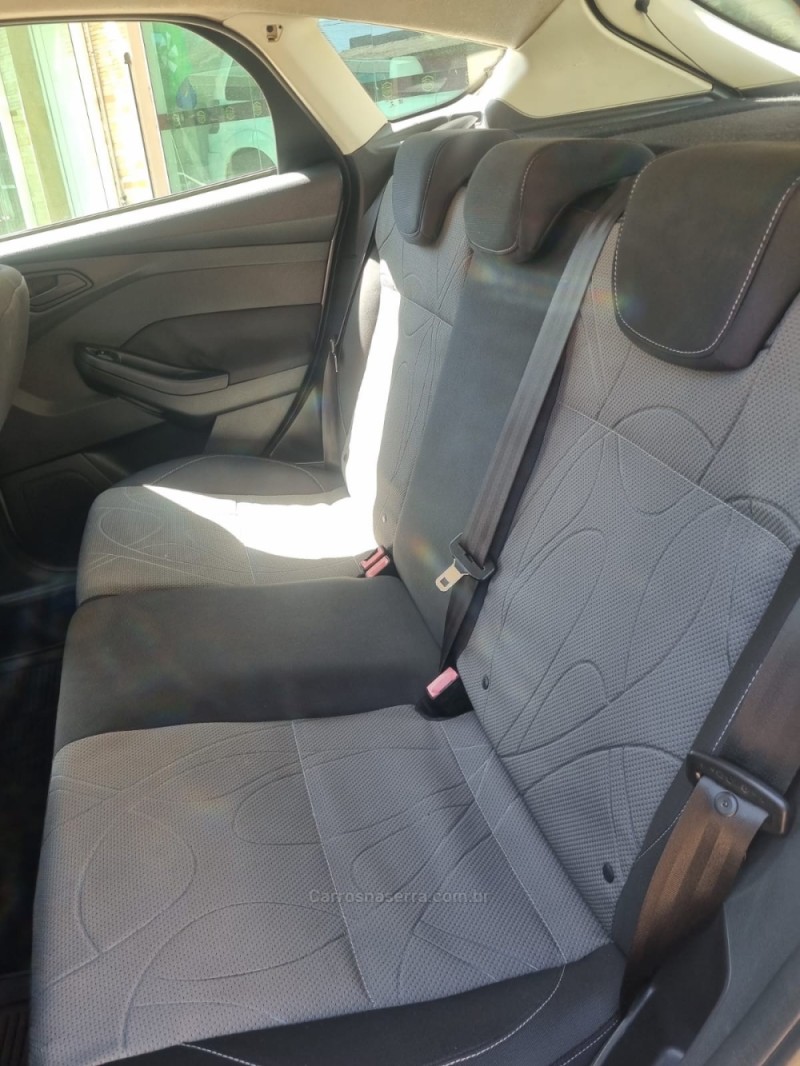 FOCUS 1.6 S 16V FLEX 4P MANUAL - 2015 - PASSO FUNDO