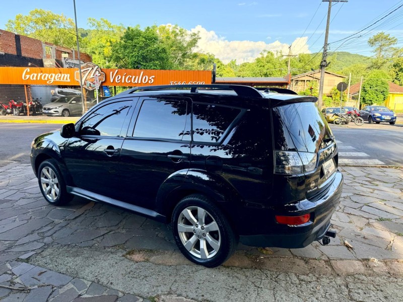 OUTLANDER 2.0 16V GASOLINA 4P AUTOMÁTICO - 2012 - TRêS COROAS