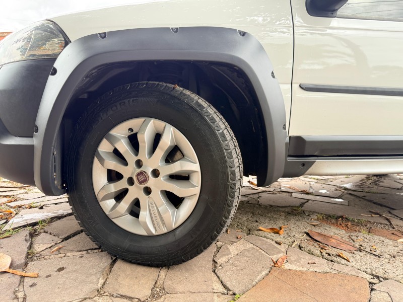 PALIO 1.8 MPI ADVENTURE WEEKEND 8V FLEX 4P MANUAL - 2013 - TRêS COROAS