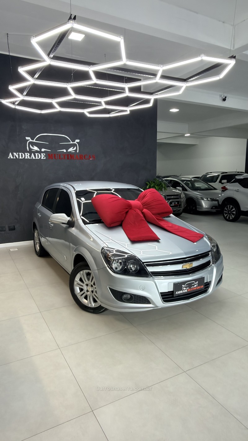 VECTRA 2.0 MPFI GT HATCH 8V FLEX 4P MANUAL