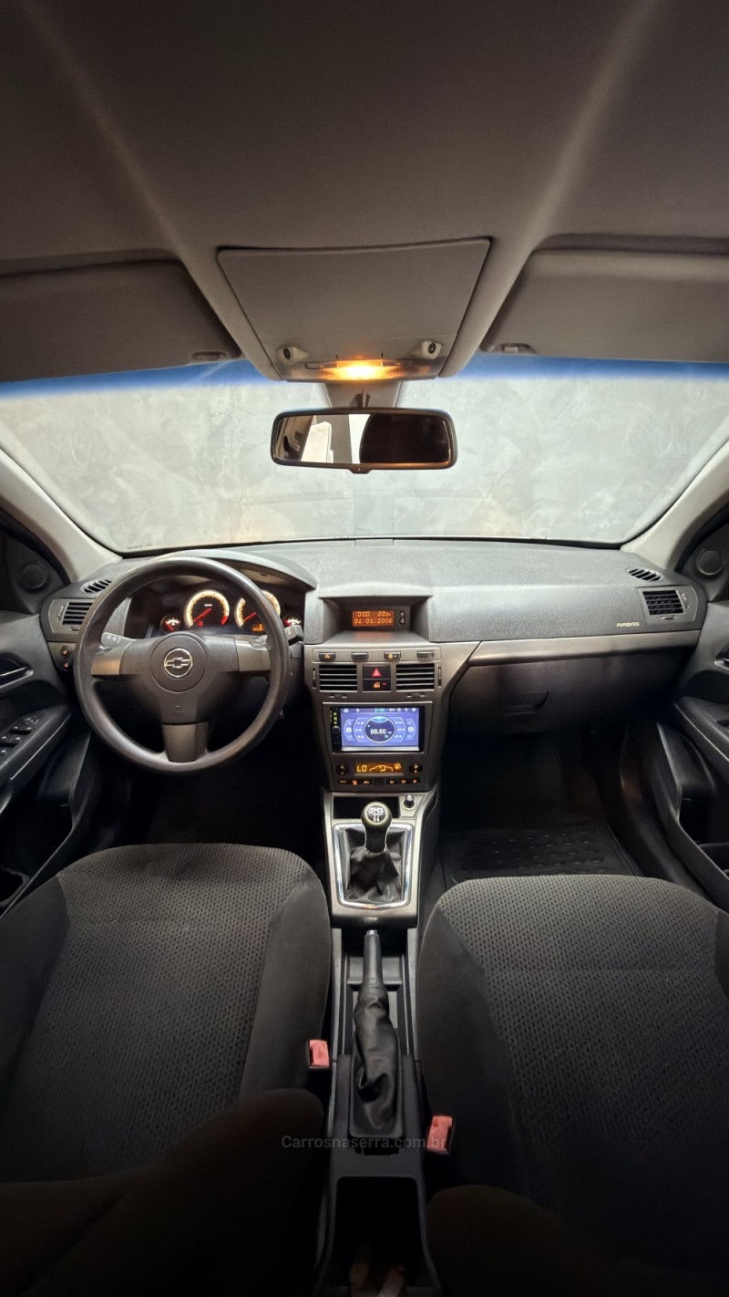 VECTRA 2.0 MPFI GT HATCH 8V FLEX 4P MANUAL - 2009 - CAXIAS DO SUL