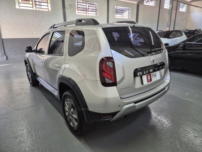 DUSTER 1.6 DYNAMIQUE 4X2 16V FLEX 4P AUTOMÁTICO - 2020 - GARIBALDI