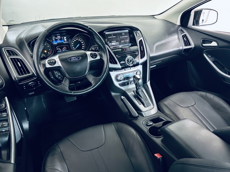 FOCUS 2.0 TITANIUM PLUS SEDAN 16V FLEX 4P AUTOMÁTICO - 2015 - CAXIAS DO SUL