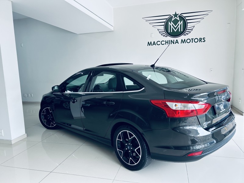 FOCUS 2.0 TITANIUM PLUS SEDAN 16V FLEX 4P AUTOMÁTICO - 2015 - CAXIAS DO SUL