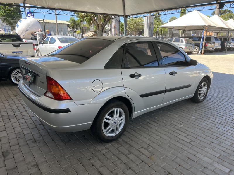 FOCUS 1.6 GL SEDAN 8V FLEX 4P MANUAL - 2008 - CAXIAS DO SUL