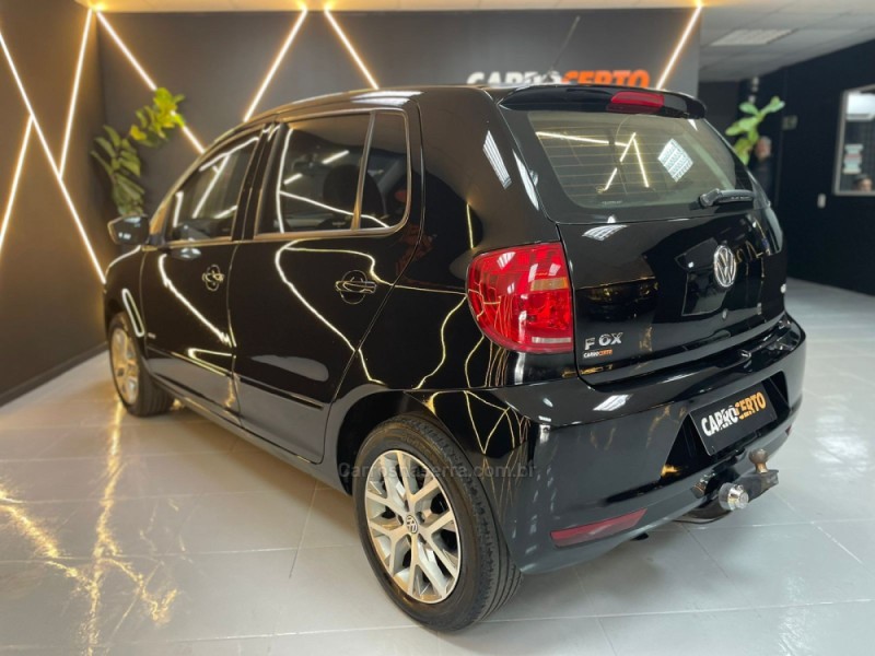 FOX 1.6 MI 8V FLEX 4P MANUAL - 2011 - NOVO HAMBURGO