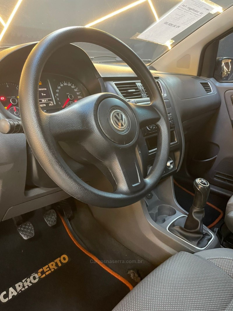 FOX 1.6 MI 8V FLEX 4P MANUAL - 2011 - NOVO HAMBURGO