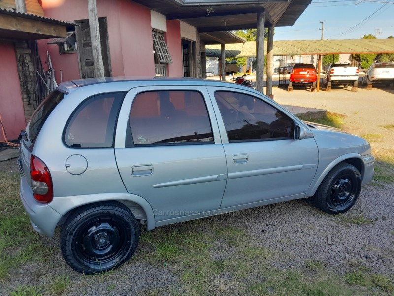 CORSA 1.0 MPFI MILENIUM 8V GASOLINA 4P MANUAL - 2002 - VERANóPOLIS