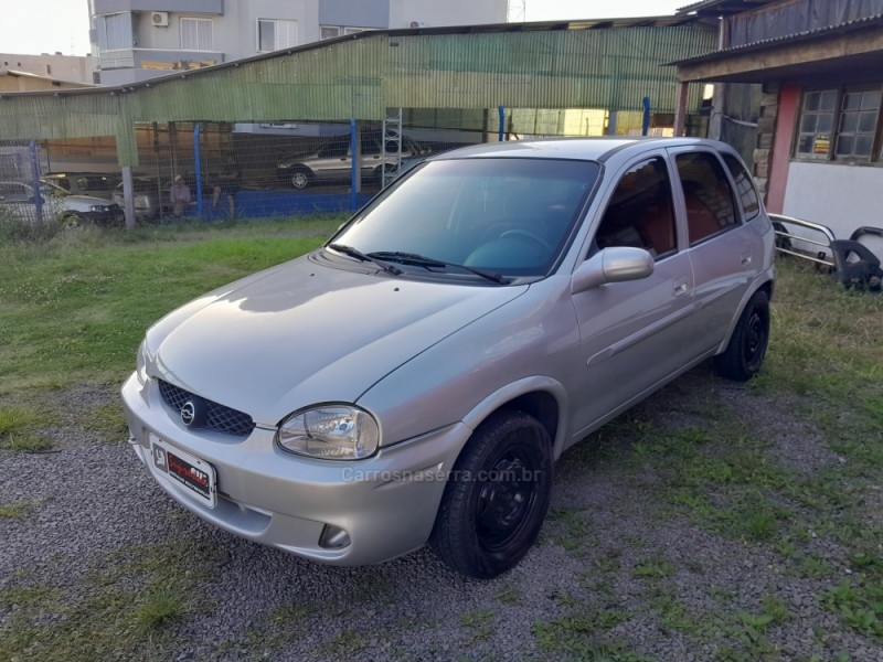 CORSA 1.0 MPFI MILENIUM 8V GASOLINA 4P MANUAL - 2002 - VERANóPOLIS