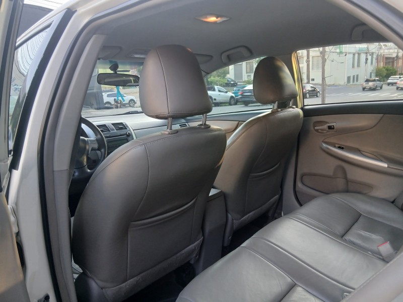 COROLLA 1.8 GLI 16V FLEX 4P AUTOMÁTICO - 2014 - CAXIAS DO SUL