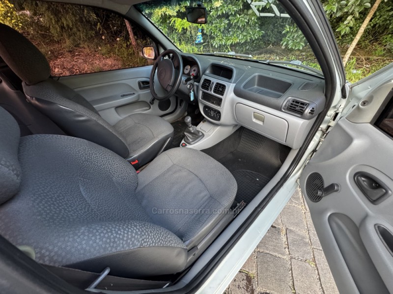 CLIO 1.0 AUTHENTIQUE 16V FLEX 2P MANUAL - 2009 - CAXIAS DO SUL