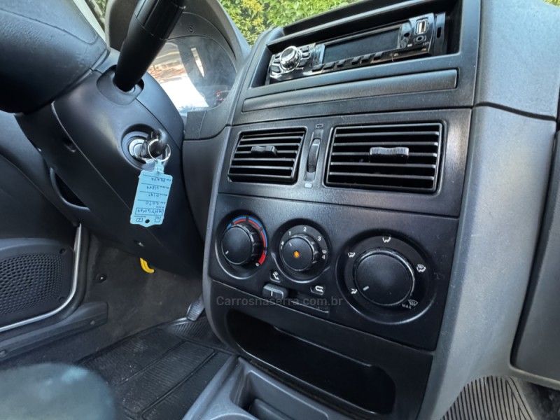 SIENA 1.0 MPI EL CELEBRATION 8V FLEX 4P MANUAL - 2010 - CAXIAS DO SUL