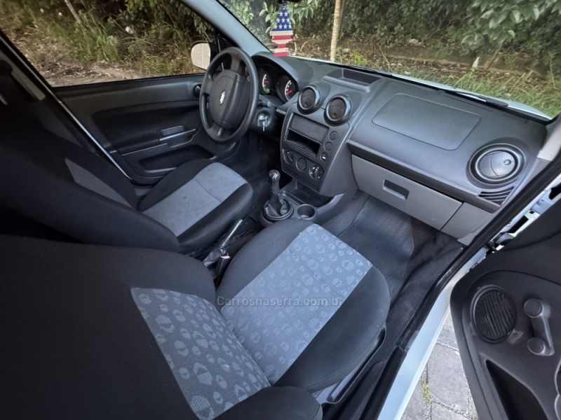 FIESTA 1.0 ROCAM HATCH 8V FLEX 4P MANUAL - 2012 - CAXIAS DO SUL