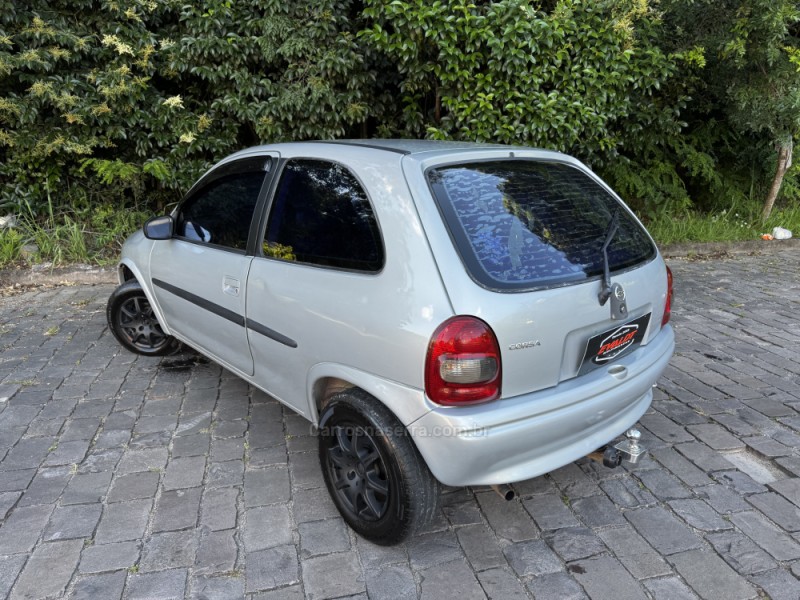 CORSA 1.0 MPFI WIND 8V GASOLINA 2P MANUAL - 2001 - CAXIAS DO SUL
