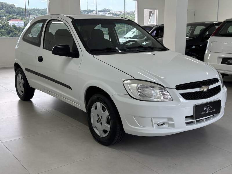 CELTA 1.0 MPFI LS 8V FLEX 2P MANUAL - 2013 - BENTO GONçALVES