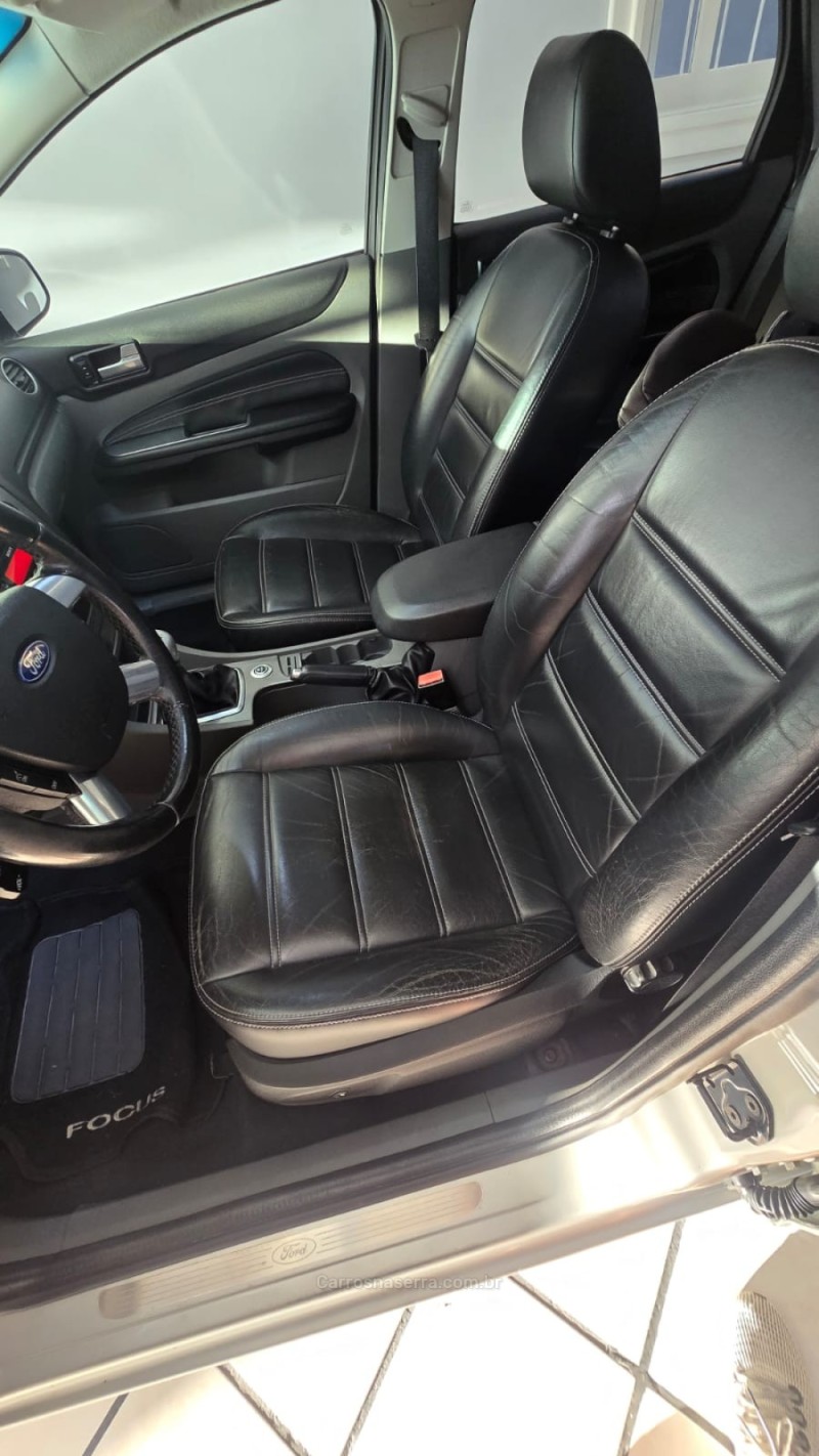 FOCUS 2.0 GHIA 16V FLEX 4P MANUAL - 2009 - BENTO GONçALVES