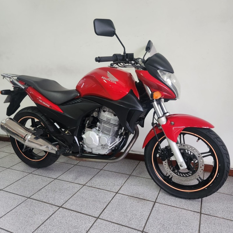 CB 300R  - 2011 - FARROUPILHA