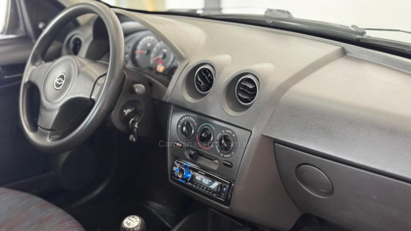 CELTA 1.0 MPFI LT 8V FLEX 4P MANUAL - 2011 - ESTâNCIA VELHA