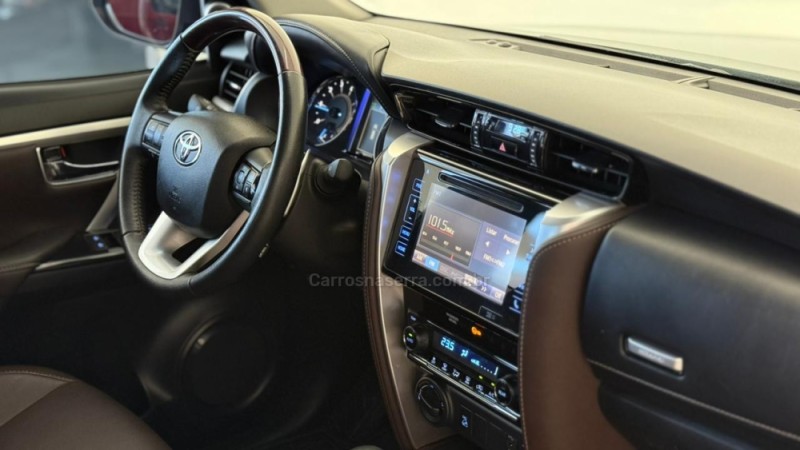 HILUX SW4 2.8 SRX 4X4 16V TURBO INTERCOOLER DIESEL 4P AUTOMÁTICO - 2018 - VACARIA