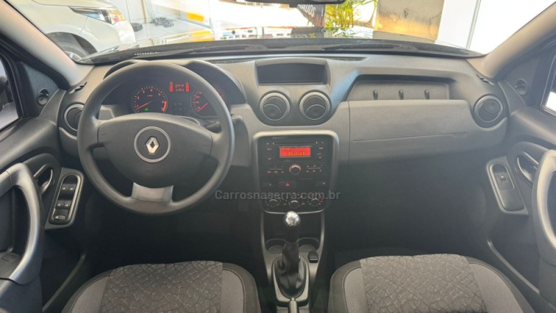 DUSTER 1.6 OUTDOOR 4X2 16V FLEX 4P MANUAL - 2015 - SALVADOR DO SUL