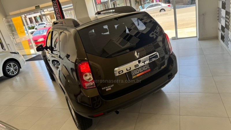 DUSTER 1.6 OUTDOOR 4X2 16V FLEX 4P MANUAL - 2015 - SALVADOR DO SUL