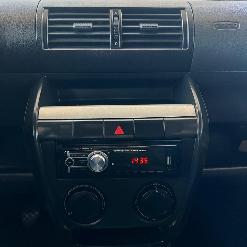 FOX 1.0 MI 8V FLEX 4P MANUAL - 2009 - CAXIAS DO SUL