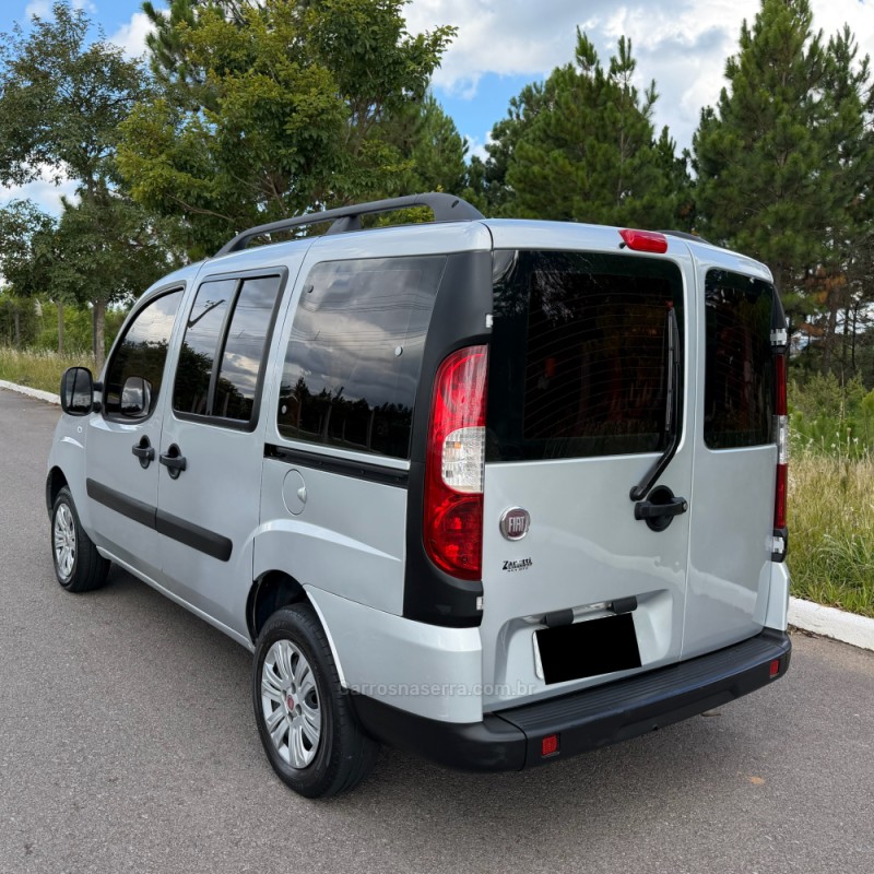 DOBLÓ 1.4 MPI ELX 8V FLEX 4P MANUAL 7 LUGARES - 2011 - BENTO GONçALVES