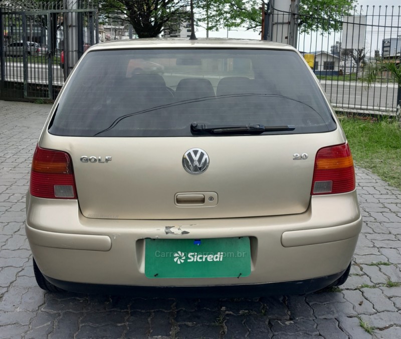 GOLF 2.0 MI COMFORTLINE 8V GASOLINA 4P MANUAL - 2001 - CAXIAS DO SUL