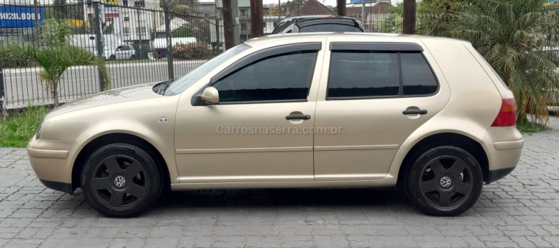 GOLF 2.0 MI COMFORTLINE 8V GASOLINA 4P MANUAL - 2001 - CAXIAS DO SUL