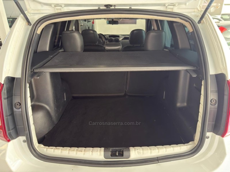 DUSTER 1.6 TECH ROAD 4X2 16V FLEX 4P MANUAL - 2014 - NOVO HAMBURGO