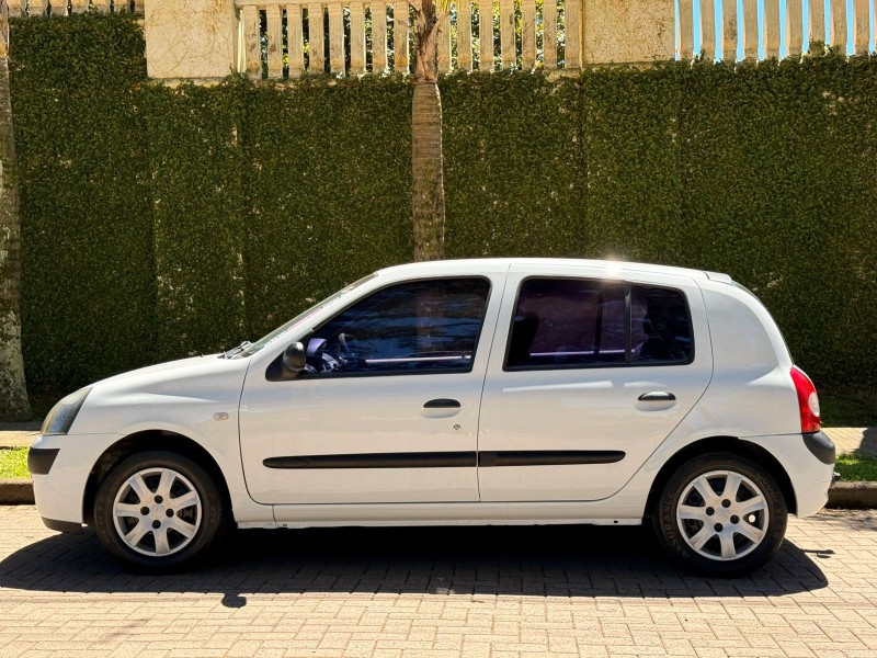CLIO 1.0 AUTHENTIQUE 8V GASOLINA 4P MANUAL - 2006 - CAXIAS DO SUL